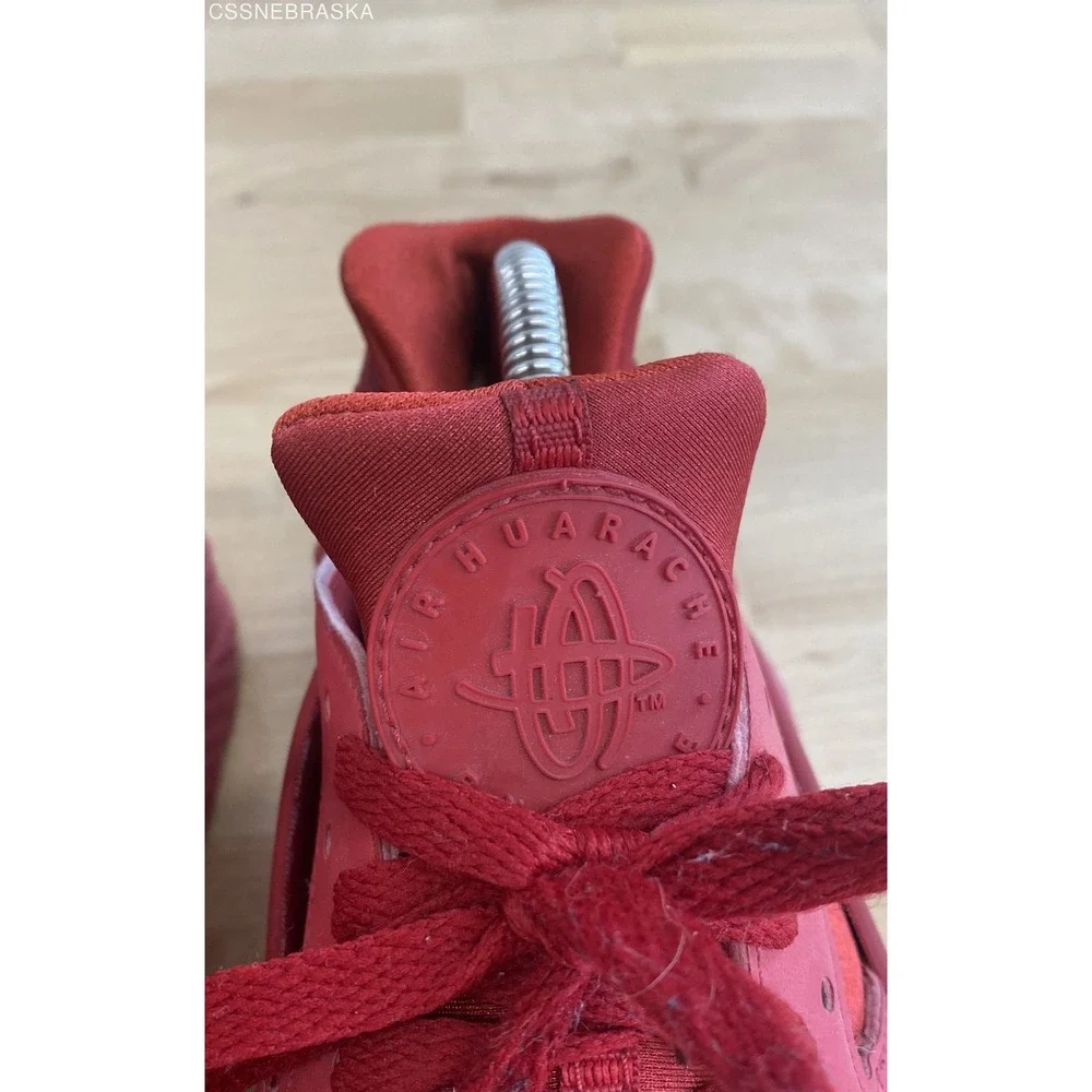 Nike Air Huarache Triple Red 318429-660 - Size 9.5‎